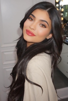 Kylie Jenner premium sexy pics