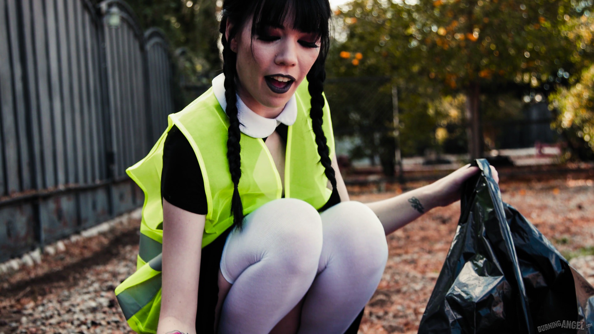 Leda Bear In Little Extra Porn Fantasy - Photo 05
