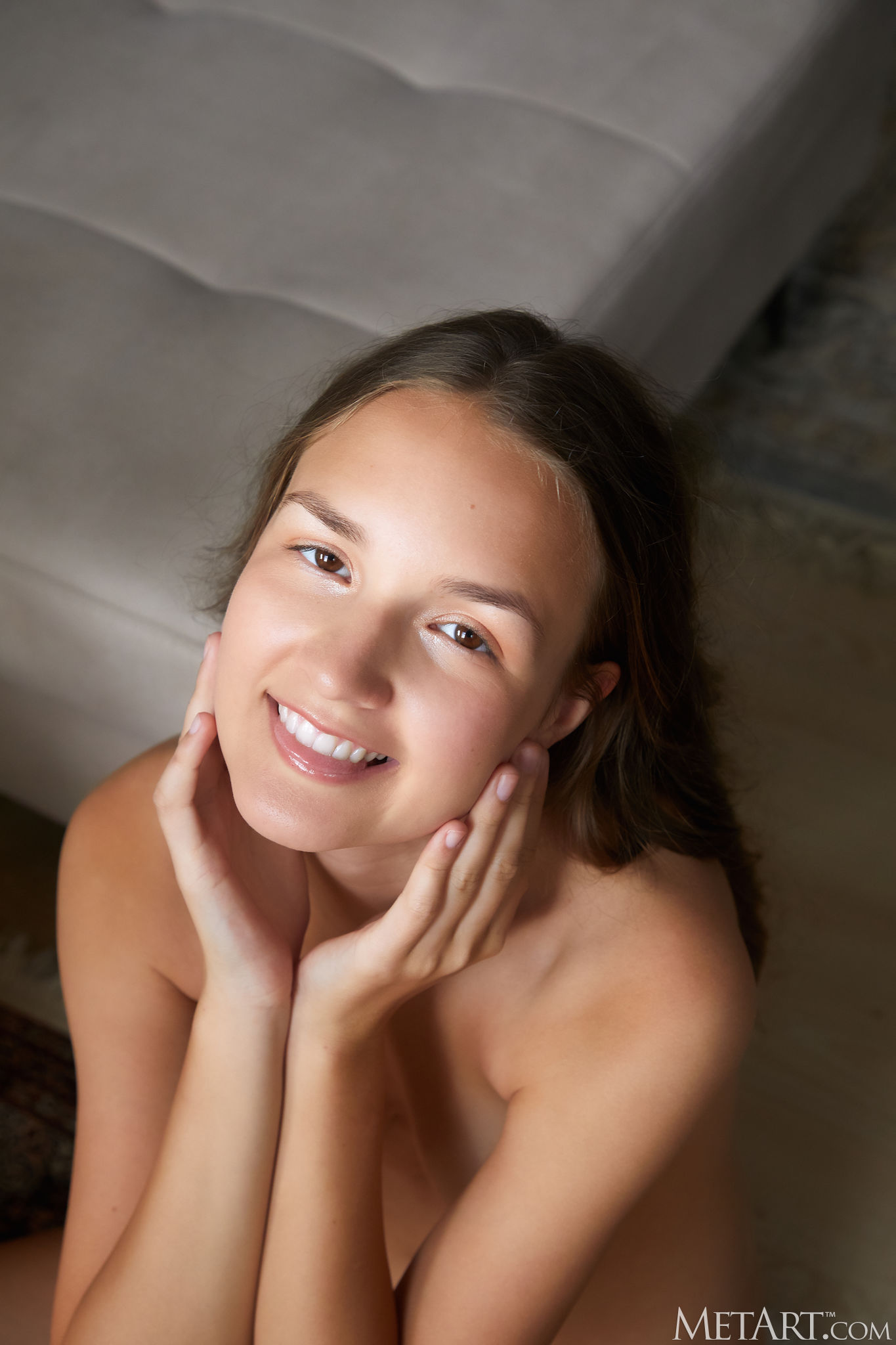 Bellaria Delightful Smile Captivates In Stunning Closeups Highlighting Her Charms And Allure - Photo 14