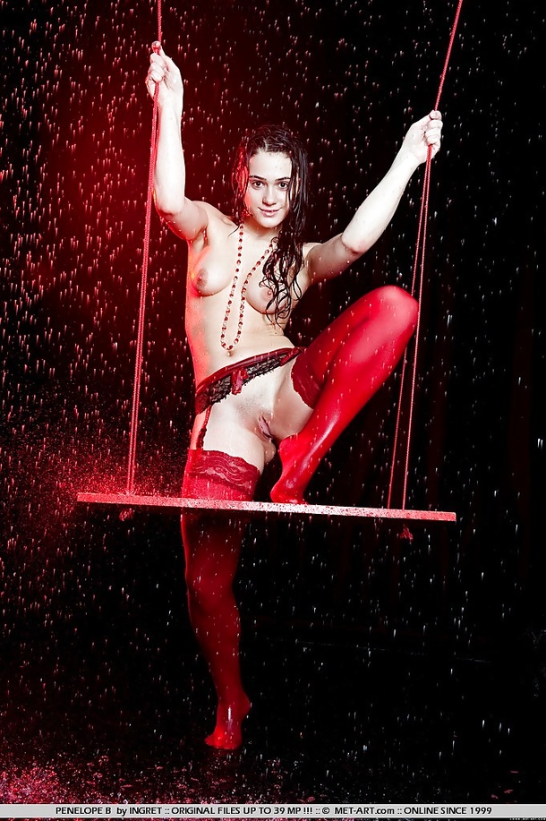 Presenting a young dark-haired artist Penelope B. - Photo 04