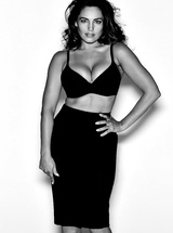 Kelly Brook is a real pleasure to all the senses