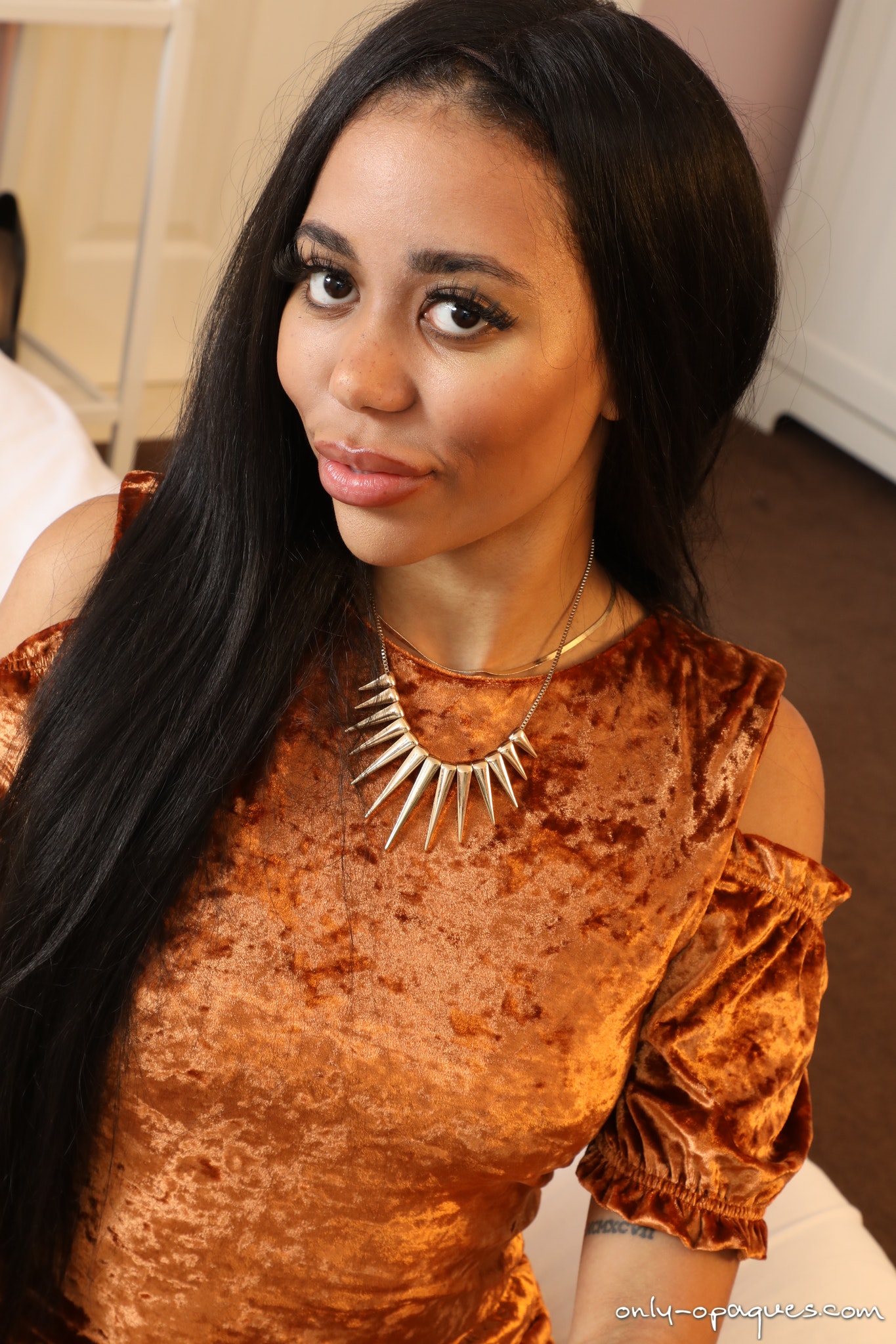 Aria Looking Hot - Photo 04