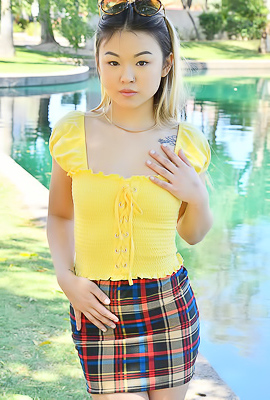 Lulu Sexy Summer Style