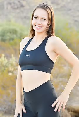 Madi Fitness In The Sunset