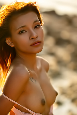 Oopeve Displaying Her Plump-lipped Pussy And Perfect Ass