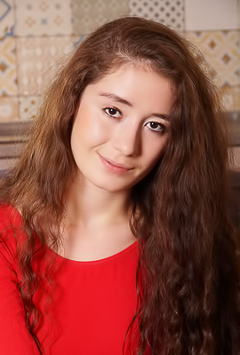 Sherie Stripping Down Completely Nude