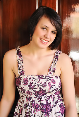 Brunette Teen Zeba Showing Pussy In Public