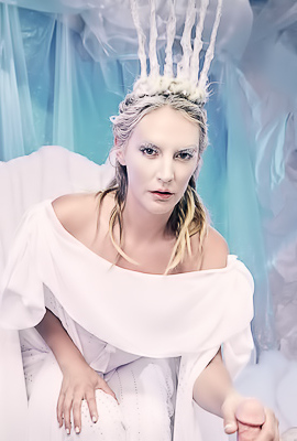 Cosplay Porn Gallery With Mona Wales