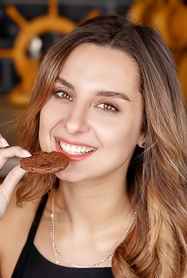 Lolli Spring Squeezing Her Sexy Ass Cheeks