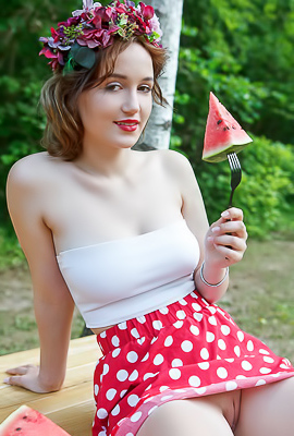 Rokki Her Mouthwatering Curves Sure To Whet Your Appetite