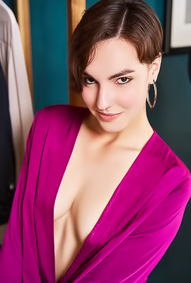 Erika Luchini Teases Herself Breathless In Lace As She Strips For Intimate Pleasure