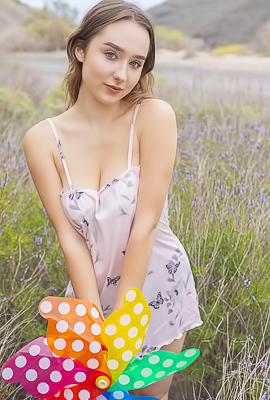 Hairy And Busty Allure Bozhena