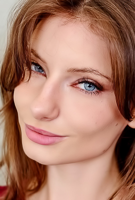 Laura Lorens Hairy Lip Pleasure Revealed Before Penetration