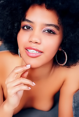 Selva Lapiedra Spreads Her Legs in Mini Skirt for Eager Eyes